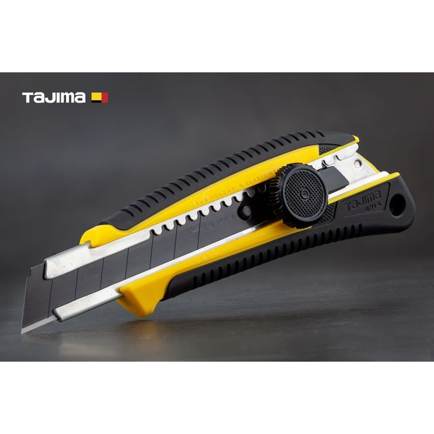 Нож строительный 18 мм TAJIMA (Япония) LC561B винтовой фиксатор, фото  | SNABZHENIE.com.ua