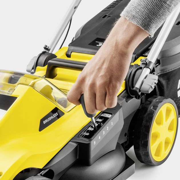 Karcher Газонокосарка акумуляторна LMO 34-18 Dual 18В 34см 25-60мм, фото , изображение 4 | SNABZHENIE.com.ua Karcher Газонокосарка акумуляторна LMO 34-18 Dual 18В 34см 25-60мм, фото , изображение 4 | SNABZHENIE.com.ua