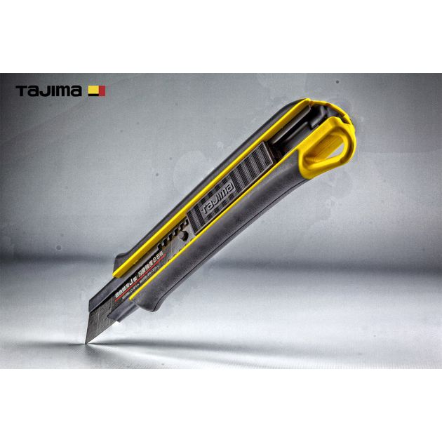 Нож строительный 22 мм TAJIMA (Япония) 680J усиленный автоматический фиксатор, фото , изображение 3 | SNABZHENIE.com.ua Нож строительный 22 мм TAJIMA (Япония) 680J усиленный автоматический фиксатор, фото , изображение 3 | SNABZHENIE.com.ua