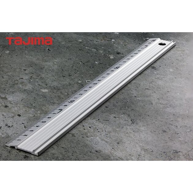 Линейка алюминиевая 300 мм TAJIMA (Япония) CTG-SD анти скользящая с бортиком, фото  | SNABZHENIE.com.ua