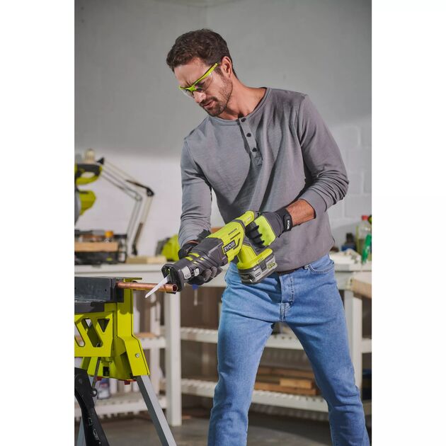 Ryobi Пила шабельна ONE+ R18RS7-0 18В, хід 30мм, 210мм, 3200 об/хв, безщіткова (без АКБ и ЗП), фото , зображення 6 | SNABZHENIE.com.ua Ryobi Пила шабельна ONE+ R18RS7-0 18В, хід 30мм, 210мм, 3200 об/хв, безщіткова (без АКБ и ЗП), фото , зображення 6 | SNABZHENIE.com.ua