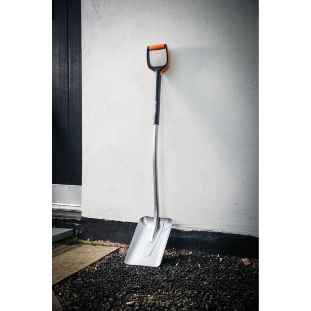 Fiskars Лопата совкова  Xact, фото , зображення 7 | SNABZHENIE.com.ua Fiskars Лопата совкова  Xact, фото , зображення 7 | SNABZHENIE.com.ua