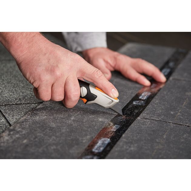 Fiskars Ніж з фіксованим лезом CarbonMax, фото , зображення 3 | SNABZHENIE.com.ua Fiskars Ніж з фіксованим лезом CarbonMax, фото , зображення 3 | SNABZHENIE.com.ua