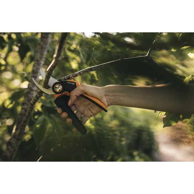Fiskars Сікатор площинний PowerGear L P961, 28,5см, 247гр, фото , изображение 3 | SNABZHENIE.com.ua Fiskars Сікатор площинний PowerGear L P961, 28,5см, 247гр, фото , изображение 3 | SNABZHENIE.com.ua