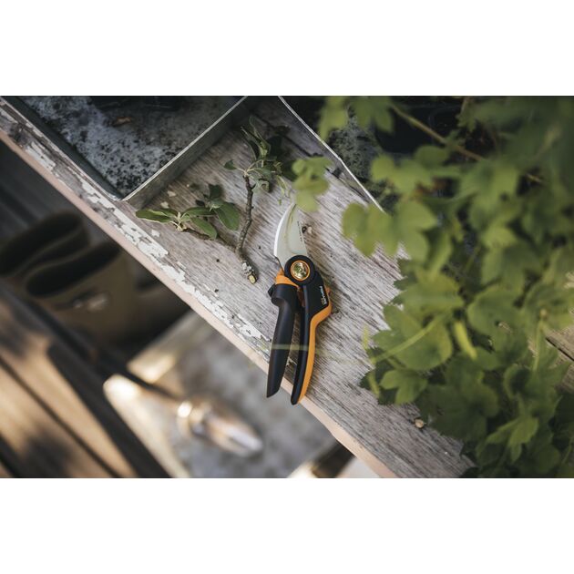 Fiskars Сікатор площинний PowerGear L P961, 28,5см, 247гр, фото , изображение 5 | SNABZHENIE.com.ua Fiskars Сікатор площинний PowerGear L P961, 28,5см, 247гр, фото , изображение 5 | SNABZHENIE.com.ua