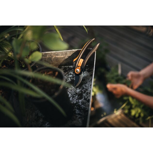 Fiskars Сікатор площинний Plus SmartFit P541, 26,5см, 194г, фото , зображення 5 | SNABZHENIE.com.ua Fiskars Сікатор площинний Plus SmartFit P541, 26,5см, 194г, фото , зображення 5 | SNABZHENIE.com.ua