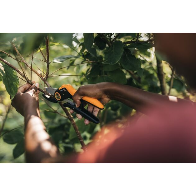 Fiskars Сікатор контактний Рowerlever P741, 28,5 см, 207гр, фото , изображение 3 | SNABZHENIE.com.ua Fiskars Сікатор контактний Рowerlever P741, 28,5 см, 207гр, фото , изображение 3 | SNABZHENIE.com.ua