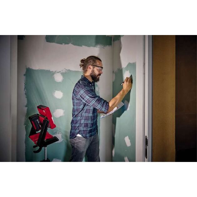 Einhell Прожектор TE-CL 18/2000 LiAC - Solo акум., PXC, 2000 лм, 18В, 5700 К, 20 LED, 18/220 В, 1.23 кг (без АКБ и ЗУ), фото , изображение 6 | SNABZHENIE.com.ua Einhell Прожектор TE-CL 18/2000 LiAC - Solo акум., PXC, 2000 лм, 18В, 5700 К, 20 LED, 18/220 В, 1.23 кг (без АКБ и ЗУ), фото , изображение 6 | SNABZHENIE.com.ua