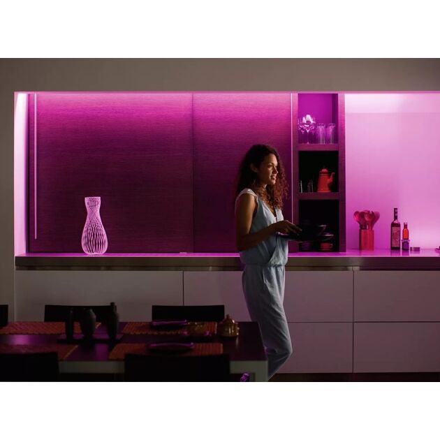 Philips Hue Стрічка світлодіодна розумна Plus, 0.5W(20Вт), 2000K-6500K, RGB, ZigBee, димування, подовжувач, 1м, фото , зображення 7 | SNABZHENIE.com.ua