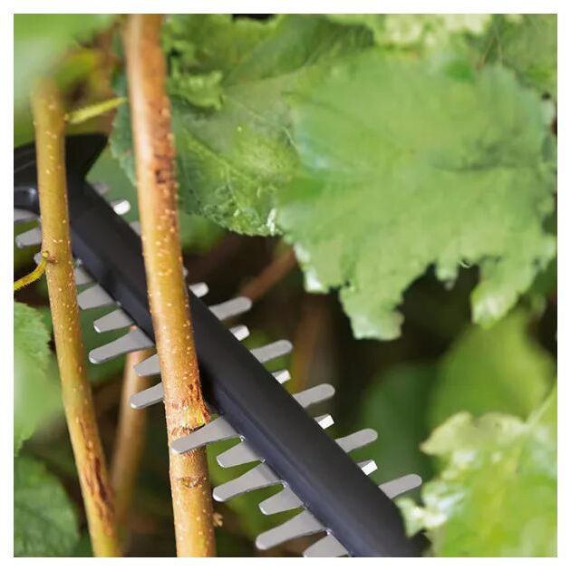 Bosch Кущоріз акумуляторний UniversalHedgeCut 18V-50 18В АКБ 1х2.5А·год 50мм крок різу 20мм ЗП AL1830CV 2.6кг, фото , изображение 5 | SNABZHENIE.com.ua Bosch Кущоріз акумуляторний UniversalHedgeCut 18V-50 18В АКБ 1х2.5А·год 50мм крок різу 20мм ЗП AL1830CV 2.6кг, фото , изображение 5 | SNABZHENIE.com.ua