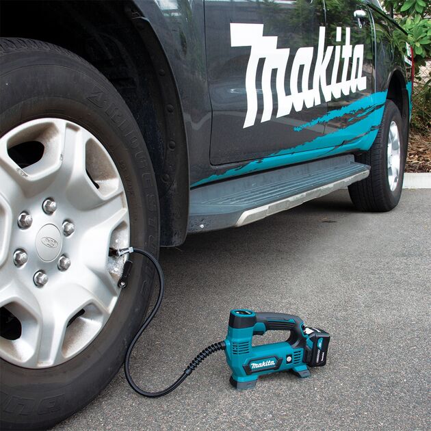 Makita Компресор автомобільний акумуляторний MP100DZ, 10.8 В CXT, без АКБ та ЗП, фото , зображення 3 | SNABZHENIE.com.ua Makita Компресор автомобільний акумуляторний MP100DZ, 10.8 В CXT, без АКБ та ЗП, фото , зображення 3 | SNABZHENIE.com.ua