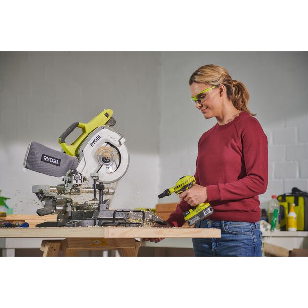 Ryobi Насос низького тиску ONE+ R18Vi-0 18В, 210л/хв, 0,034бар (без АКБ і ЗП), фото , изображение 3 | SNABZHENIE.com.ua Ryobi Насос низького тиску ONE+ R18Vi-0 18В, 210л/хв, 0,034бар (без АКБ і ЗП), фото , изображение 3 | SNABZHENIE.com.ua