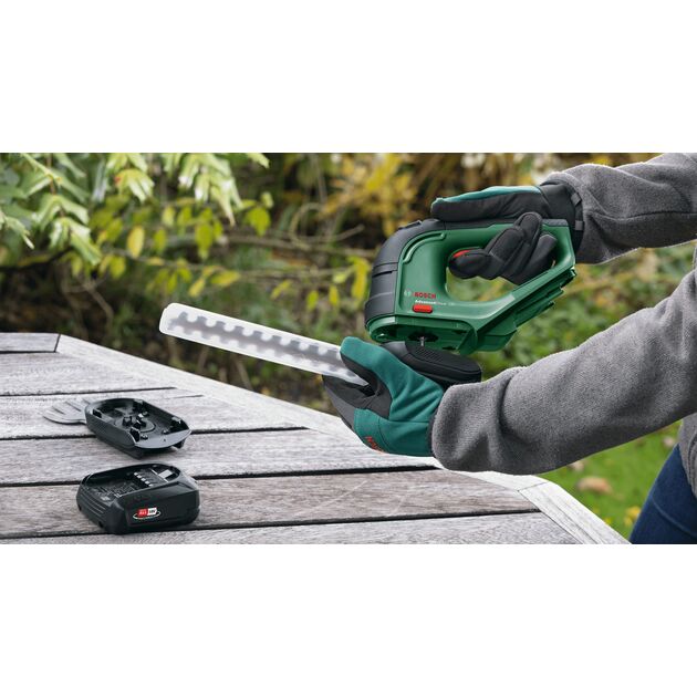 Bosch Ножиці для трави акумуляторні AdvancedShear 18V-10 + насадка кущоріз 10/20см крок різу 8мм 1xPBA 2.0Ah 2.45кг, фото , изображение 6 | SNABZHENIE.com.ua Bosch Ножиці для трави акумуляторні AdvancedShear 18V-10 + насадка кущоріз 10/20см крок різу 8мм 1xPBA 2.0Ah 2.45кг, фото , изображение 6 | SNABZHENIE.com.ua