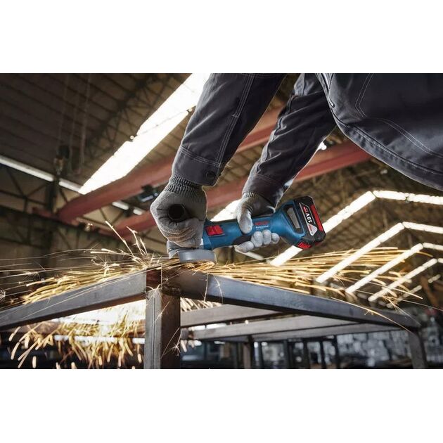 Шліфмашина кутова акумуляторна Bosch GWS 18V-8 125мм 18В 1x4А·год 0-11000об·хв 1.6кг кейс ЗП  GAL 18V-40Шліфмашина кутова акумуляторна GWS 18V-8 125мм 18В 1x4А·год 0-11000об·хв 1.6кг кейс ЗП GAL 18V-40, фото , зображення 10 | SNABZHENIE.com.ua Шліфмашина кутова акумуляторна Bosch GWS 18V-8 125мм 18В 1x4А·год 0-11000об·хв 1.6кг кейс ЗП  GAL 18V-40Шліфмашина кутова акумуляторна GWS 18V-8 125мм 18В 1x4А·год 0-11000об·хв 1.6кг кейс ЗП GAL 18V-40, фото , зображення 10 | SNABZHENIE.com.ua