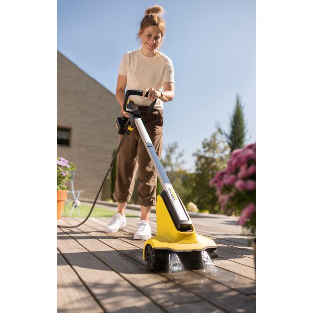 Щіткова машина Karcher PCL 3-18, акумуляторна, 18В, щітка 30см, подача води, 3.7кг, без АКБ і ЗП, фото , изображение 7 | SNABZHENIE.com.ua Щіткова машина Karcher PCL 3-18, акумуляторна, 18В, щітка 30см, подача води, 3.7кг, без АКБ і ЗП, фото , изображение 7 | SNABZHENIE.com.ua