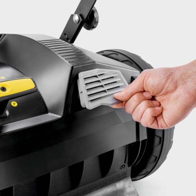 Підмітальна машина професійна Karcher KM 70/20 C 2SB ручна захват 98см контейнер 45л 22кг, фото , изображение 7 | SNABZHENIE.com.ua Підмітальна машина професійна Karcher KM 70/20 C 2SB ручна захват 98см контейнер 45л 22кг, фото , изображение 7 | SNABZHENIE.com.ua