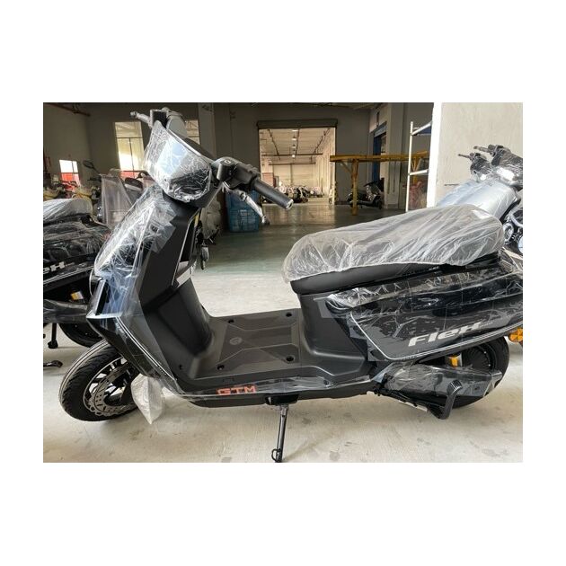 GTM Скутер акумуляторний Flex Pro, 2000Вт, 72V, швидкість 60км/год, запас ходу 110км, фото  | SNABZHENIE.com.ua