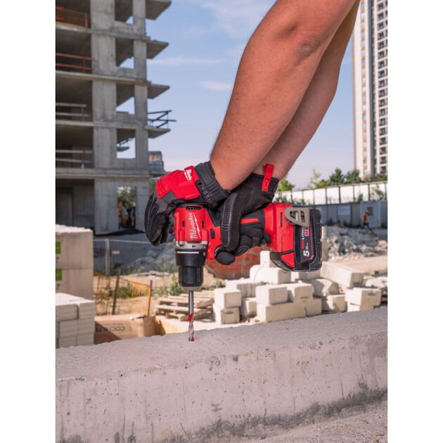 Дрель-шуруповёрт аккумуляторная бесщёточная ударная MILWAUKEE M18 BLPDRC-0 (60Нм) (каркас) + M18 B2, фото , изображение 3 | SNABZHENIE.com.ua Дрель-шуруповёрт аккумуляторная бесщёточная ударная MILWAUKEE M18 BLPDRC-0 (60Нм) (каркас) + M18 B2, фото , изображение 3 | SNABZHENIE.com.ua