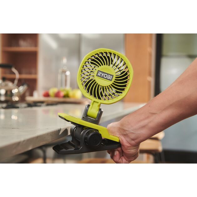 Вентилятор акумуляторний кліпса Ryobi USB Lithium RCF4-0 4В 3800об·хв обертання 325° поворот 180° 2 швидкості 0.29кг без АКБ та ЗП, фото , зображення 8 | SNABZHENIE.com.ua Вентилятор акумуляторний кліпса Ryobi USB Lithium RCF4-0 4В 3800об·хв обертання 325° поворот 180° 2 швидкості 0.29кг без АКБ та ЗП, фото , зображення 8 | SNABZHENIE.com.ua