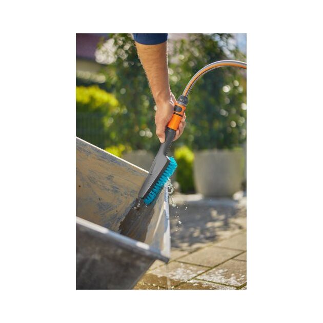 Щетка ручная Gardena Cleansystem S жесткая, фото , зображення 3 | SNABZHENIE.com.ua Щетка ручная Gardena Cleansystem S жесткая, фото , зображення 3 | SNABZHENIE.com.ua