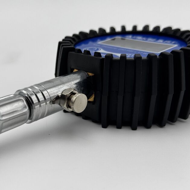 Манометр цифровой для проверки давления в шинах со шлангом 0-250 psi (17 bar)  AIRKRAFT TPGD0250-S, фото , зображення 2 | SNABZHENIE.com.ua Манометр цифровой для проверки давления в шинах со шлангом 0-250 psi (17 bar)  AIRKRAFT TPGD0250-S, фото , зображення 2 | SNABZHENIE.com.ua