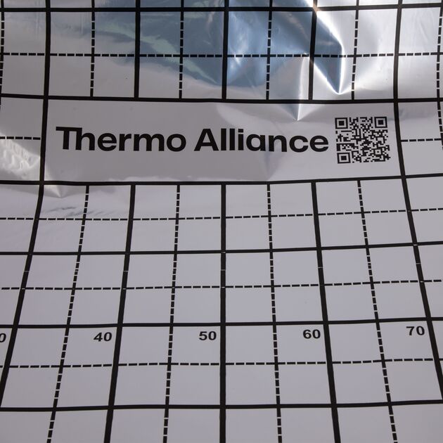 Пленка фольгированная Thermo Alliance Forte с разметкой 50 м² (105 мкр), фото , зображення 3 | SNABZHENIE.com.ua Пленка фольгированная Thermo Alliance Forte с разметкой 50 м² (105 мкр), фото , зображення 3 | SNABZHENIE.com.ua