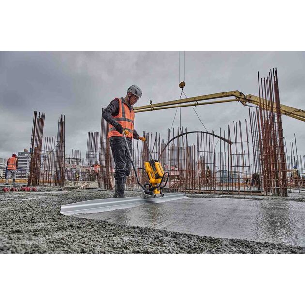 Виброрейка аккумуляторная POWERSHIFT DeWALT DCPS330N, фото , зображення 8 | SNABZHENIE.com.ua