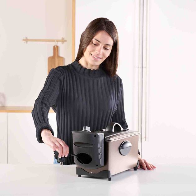 Фритюрница BLACK+DECKER BXDF2100E, фото , изображение 9 | SNABZHENIE.com.ua