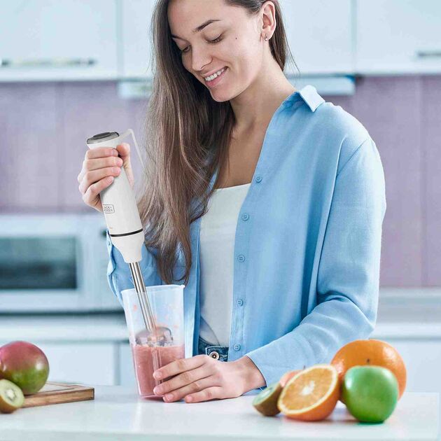 Ручной блендер BLACK+DECKER BXHBA750E, фото , изображение 2 | SNABZHENIE.com.ua