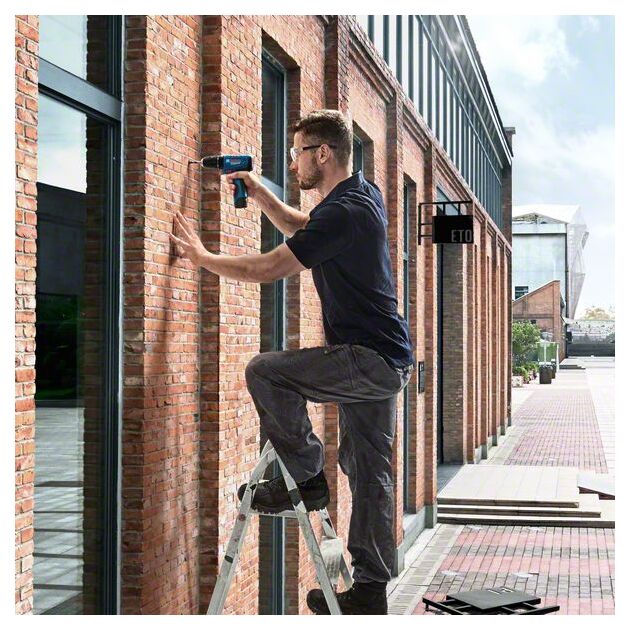 BOSCH Аккумуляторная ударная дрель-шуруповерт, фото , изображение 4 | SNABZHENIE.com.ua