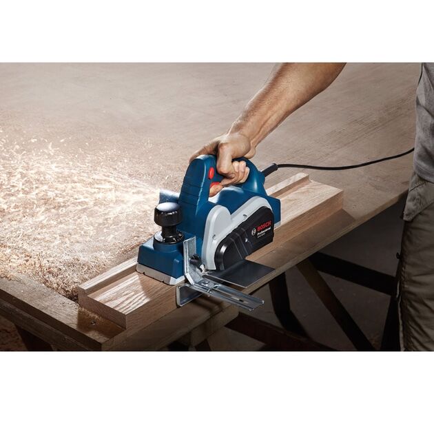 BOSCH Электрический рубанок, фото , изображение 6 | SNABZHENIE.com.ua