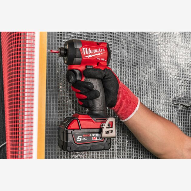 Milwaukee Винтоверт аккумуляторный, фото , изображение 10 | SNABZHENIE.com.ua