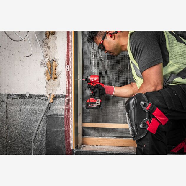 Milwaukee Винтоверт аккумуляторный, фото , изображение 8 | SNABZHENIE.com.ua