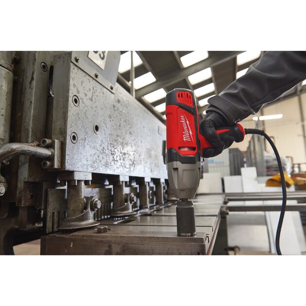 Milwaukee Гайковерт, фото , изображение 2 | SNABZHENIE.com.ua