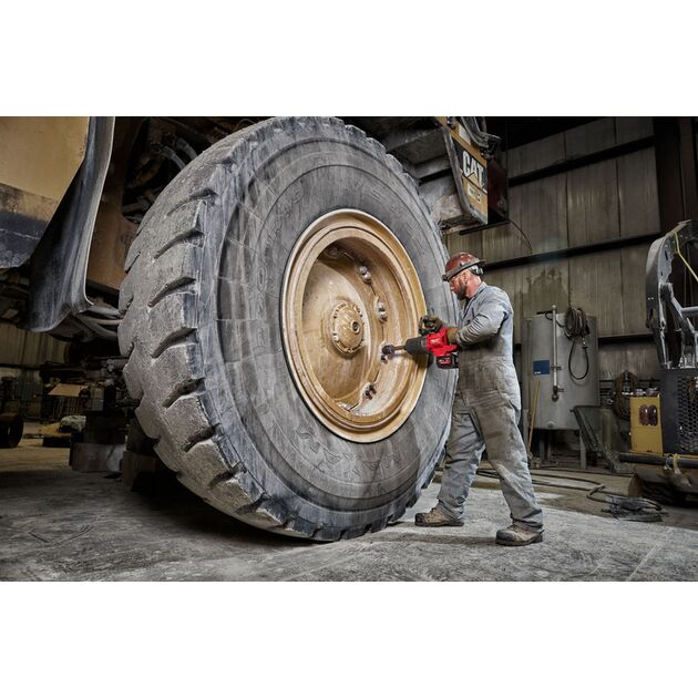 Milwaukee Гайковерт аккумуляторный, фото , изображение 3 | SNABZHENIE.com.ua