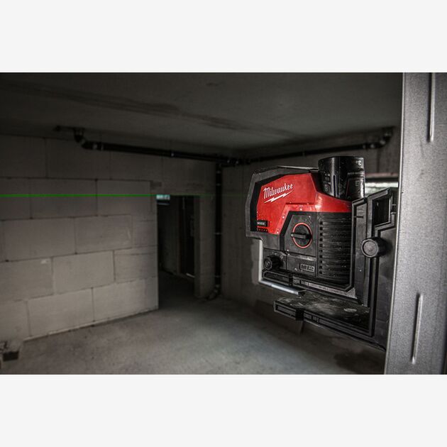 Milwaukee Нивелир линейно-точечный лазерний аккумуляторный, фото , изображение 5 | SNABZHENIE.com.ua