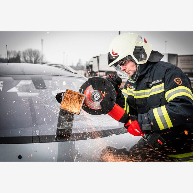 Milwaukee Шлифмашина угловая аккумуляторная, фото , изображение 6 | SNABZHENIE.com.ua