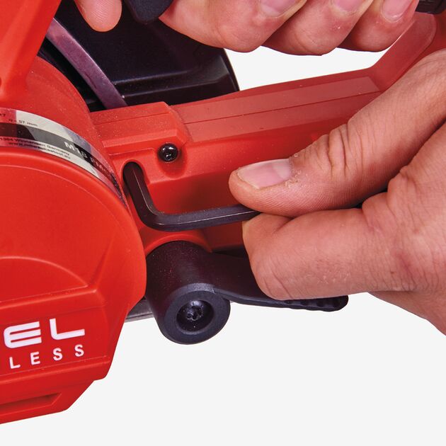 Milwaukee Пила дисковая ручная по металу аккумуляторная, фото , изображение 6 | SNABZHENIE.com.ua