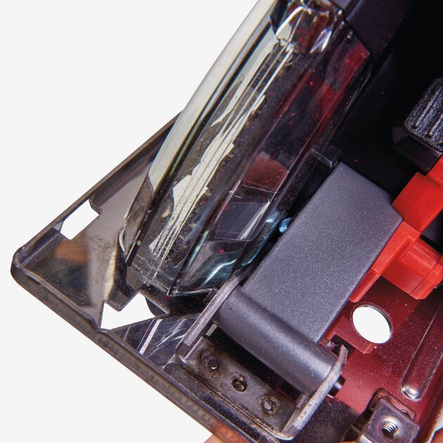 Milwaukee Пила дисковая ручная по металлу аккумуляторная, фото , изображение 5 | SNABZHENIE.com.ua