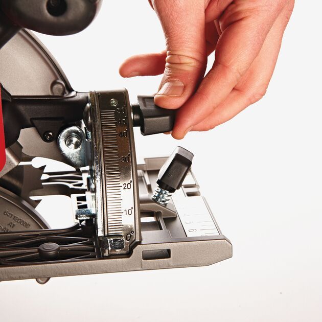 Milwaukee Пила дисковая ручная аккумуляторная, фото , изображение 3 | SNABZHENIE.com.ua