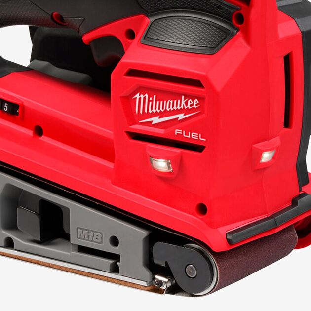 Milwaukee Шлифмашина ленточная аккумуляторная, фото , зображення 3 | SNABZHENIE.com.ua