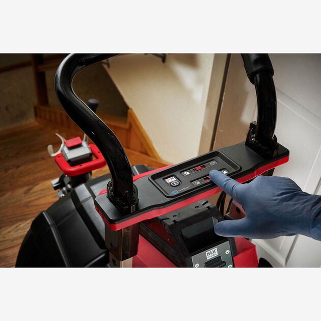 Milwaukee Машина прочистна акумуляторна MILWAUKEE, MXF FUEL LSDP-301 KIT L (+зар.пр.,1акум.Х3Аг, оснащення), фото , изображение 7 | SNABZHENIE.com.ua