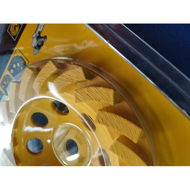 Чашка алмазна 125 мм х М14 Extreme Turbo DeWALT (DT3797), фото , зображення 4 | SNABZHENIE.com.ua