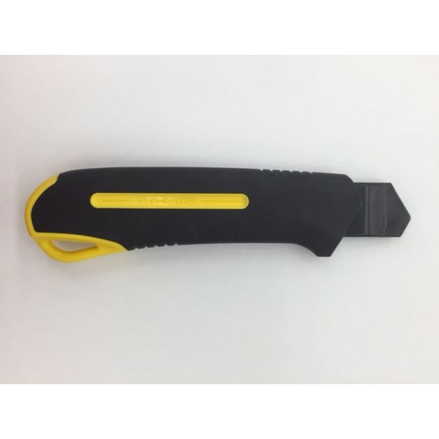 Нож сегментный 18мм TAJIMA Driver Cutter DC561YB с фиксатором, фото , изображение 4 | SNABZHENIE.com.ua Нож сегментный 18мм TAJIMA Driver Cutter DC561YB с фиксатором, фото , изображение 4 | SNABZHENIE.com.ua