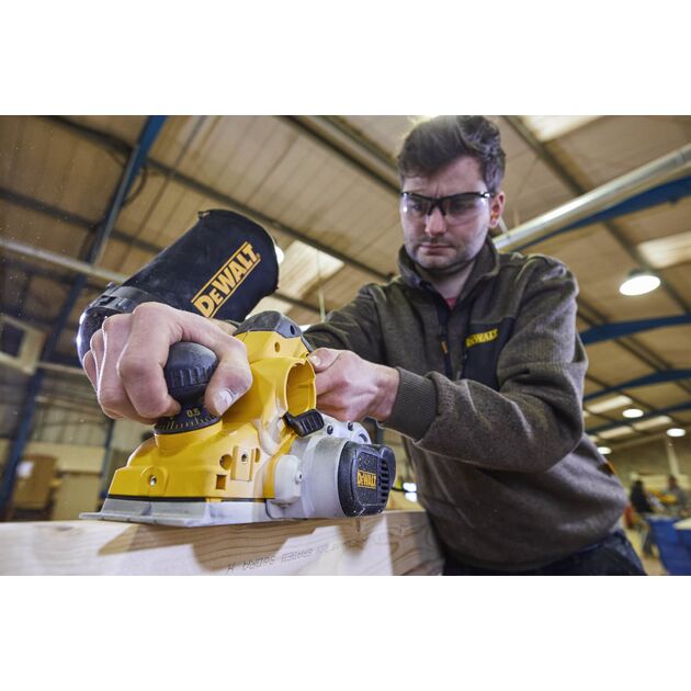 Рубанок DeWALT D26500, фото , зображення 2 | SNABZHENIE.com.ua