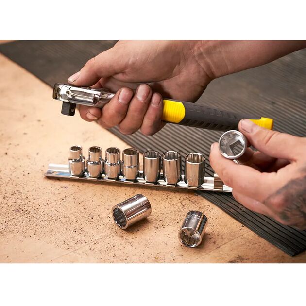 Тріщатка з головками STANLEY: квадрат 3/8, 72 зубці, крок 5* + 10 торцевих головок [11 од.], фото , зображення 2 | SNABZHENIE.com.ua