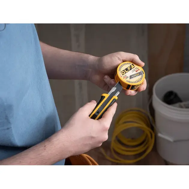 Контейнер для утилизации лезвий Olfa DC-3 (OF-DC-3), фото , изображение 3 | SNABZHENIE.com.ua