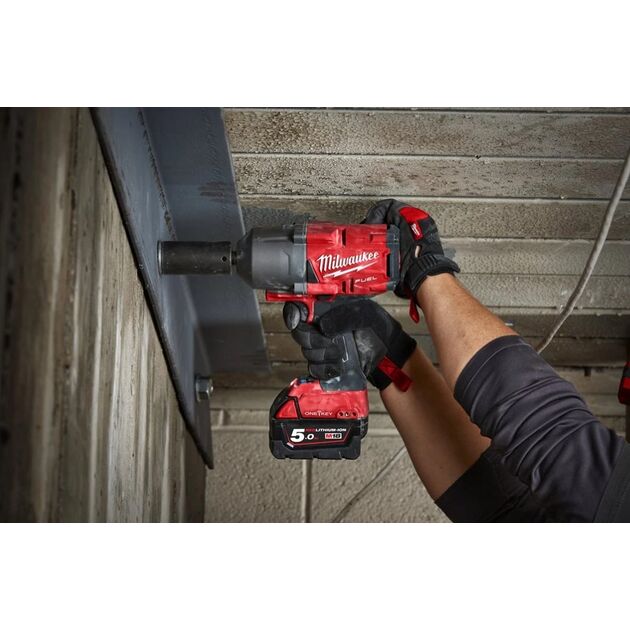 Гайковерт MILWAUKEE 1/2" (1491 Нм) с пином M18 FHIWP12-0X FUEL™, фото , изображение 3 | SNABZHENIE.com.ua