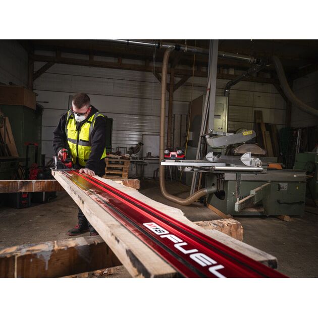 Пила дисковая аккумуляторная бесщеточная MILWAUKEE M18 FCS66GR3-0, Ø190мм (каркас), фото , изображение 3 | SNABZHENIE.com.ua