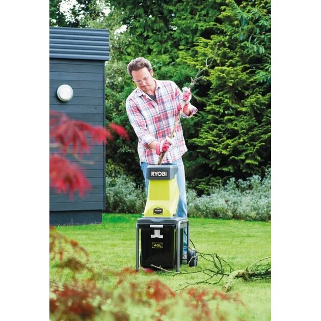 Ryobi Подрібнювач садовий мережевий RSH2545B 2500Вт 45мм 40л ніж 13.4кг, фото , изображение 3 | SNABZHENIE.com.ua